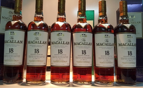 Giá rượu Macallan 18